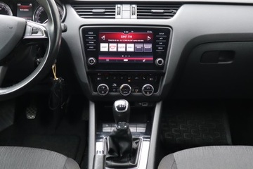 Skoda Octavia III Kombi Facelifting 2.0 TDI 150KM 2019 Skoda Octavia 2.0 TDI, Salon Polska, Klima, zdjęcie 11