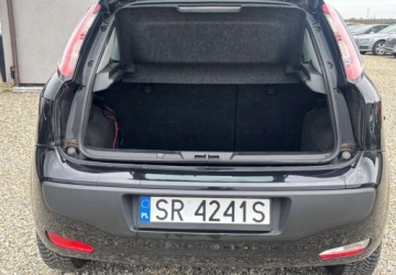 Fiat Punto Grande Punto Hatchback 5d 1.4 8v 77KM 2009 Fiat Punto Po wymianie sprzegla 1.4 Benzyna 78KM, zdjęcie 16