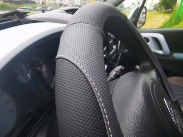 Pokrowiec na kierownice Ford Fiesta Kuga CMAX SMAX BMAX Galaxy szaro czarny