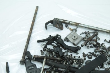 KTM DUKE 125 11-16 БОЛТЫ ВИНТЫ