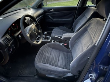 Volkswagen Passat B5 Kombi 1.6 102KM 2000 Volkswagen Passat 1,6-102KM + Gaz LPG Klima, zdjęcie 4