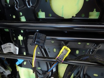 KPL SEDADLA POHOVKA ČALOUNĚNÍ KŮŽE VW TOUAREG II 7P MANUÁLNÍ VYHŘÍVANÉ !