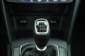 Hyundai Kona I Crossover 1.0 T-GDI 120KM 2018 Hyundai Kona 1.0 T-GDI, Salon Polska, zdjęcie 10