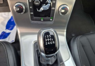 Volvo S60 II Sedan Facelifting 2.0 D2 DRIVE-E 120KM 2017 Volvo S60 Volvo S60 D2 Momentum 2.0 Diesel 120KM, zdjęcie 31