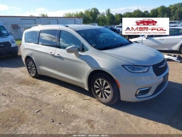Chrysler Pacifica II 2021 Chrysler Pacifica Touring L, 2021r., 3.6L 3.6 Benzyna 287KM