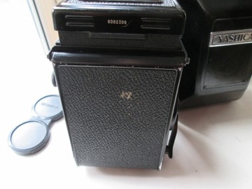 Камера Yashica Mat 124G