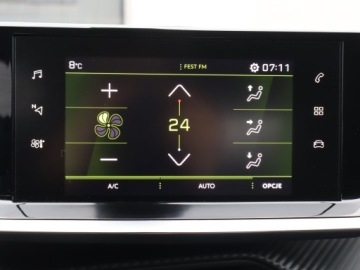 Peugeot 2008 II SUV 1.2 PureTech 100KM 2021 Peugeot 2008 1.2 PureTech, Salon Polska, zdjęcie 20