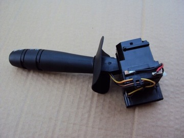 ВЫКЛЮЧАТЕЛЬ ЛАМП RENAULT MASTER 98-03