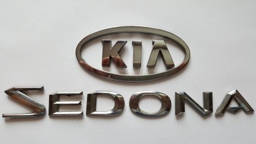 KIA SEDONA EMBLEMAT ZNACZEK NA TYLNĄ KLAPĘ ORGINAŁ