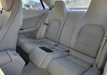 Mercedes Klasa E W212 Coupe 200 CGI BlueEFFICIENCY 184KM 2011 Mercedes-Benz Klasa E Wzorowy E 200 Coupe - 121Tkm - Bezwypadkowy 1.8, zdjęcie 20