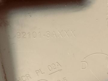 HYUNDAI TRAJET 2000 PŘEDNÍ STRANA LEVÝ SVĚTLA