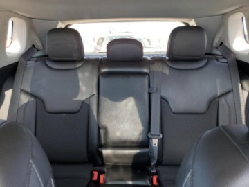 Jeep Compass II 2022 Jeep Compass 2022 JEEP COMPASS LATITUDE 2.4 Benzyna 177KM, zdjęcie 9
