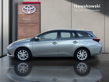 Toyota Auris II Touring Sports Facelifting 1.8 Hybrid 136KM 2017 Toyota Auris Hybrid 135 Premium II (2012-) Hybrid, zdjęcie 3