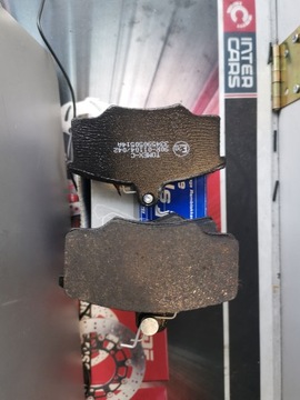 Klocki hamulcowe przód AUDI 100 C2 80 B2 B3