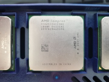 AMD Sempron 64 2500+ SDA2500AIO3BX