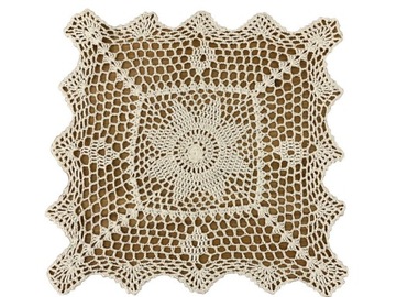 Serwetka szydełkowa 30x30 cm ecru