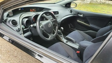 Honda Civic IX Hatchback 5d 2.2 i-DTEC 150KM 2011 Honda Civic 2.2 iDTEC 150KM # Climatronic # Kamera, zdjęcie 10