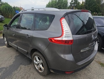 Renault Grand Scenic II Grand Scenic 2013 1.6 Energy dCi 130KM 2016 RENAULT GRAND SCENIC 1.6 DCI 130KM Bi Xenon S&amp;S BOSE 2016r. 104 tyś. km, zdjęcie 3