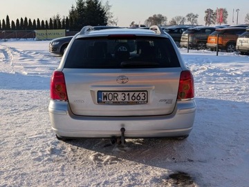 Toyota Avensis II Kombi 2.0 D-4D 116KM 2003 Toyota Avensis Klima Tempomat Serwis Gwarancja 2.0 Diesel 116KM, zdjęcie 4