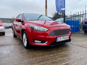 Ford Focus III Sedan Facelifting 1.0 EcoBoost 125KM 2015 Ford Focus Salon polska Benzyna 125KM, zdjęcie 11