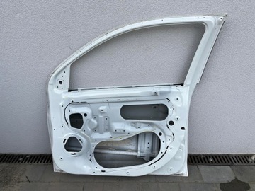 DVEŘE PRAVÉ PŘEDNÍ MITSUBISHI ASX PEUGEOT 4008 C4 AIRCROSS