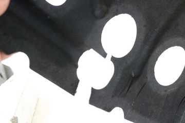 Шумоизоляция правого крыла Dodge Nitro 55197240