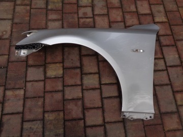 BLATNÍK LEVÝ PŘEDNÍ LEXUS IS 220 250