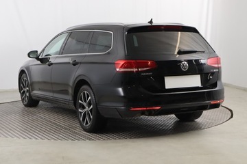 Volkswagen Passat B8 Variant 1.8 TSI BlueMotion Technology 180KM 2016 VW Passat 1.8 TSI, Salon Polska, Navi, Klima, zdjęcie 3
