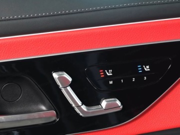 Mercedes CLE Coupe 2.0 200 204KM 2025 MERCEDES-BENZ CLE 200 4-Matic AMG Line 2.0 (204KM) 2025, zdjęcie 17