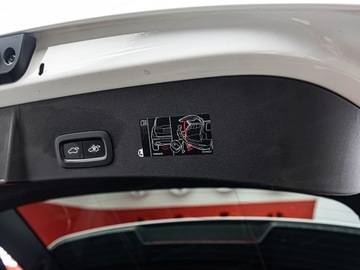 Volvo XC40 Crossover 1.5 T3 163KM 2020 VOLVO XC40 T3 Momentum Pro Suv 1.5 (163KM) 2020, zdjęcie 31