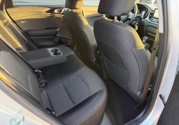 Kia Ceed III Kombi Facelifting 1.5 T-GDI 140KM 2024 Kia Ceed 1.5T-gdi AUTOMAT Navi 7.000 km 1.5 Benzyna 140KM, zdjęcie 13