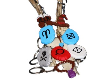 Брелок Tibia Coin, красный предмет