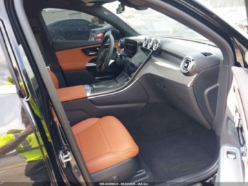 Mercedes GLC C254/X254 2025 Mercedes-Benz GLC 300 4Matic Coupe 2025 2.0l 2.0 Benzyna 255KM, zdjęcie 9