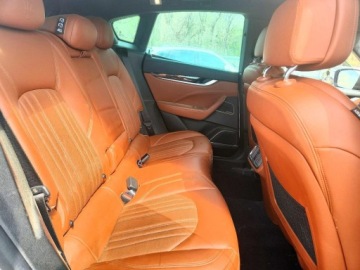 Maserati Levante 2017 Maserati Levante Luxury 2017 3.0 Benzyna 345KM, zdjęcie 11