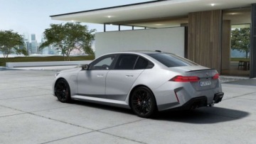 BMW Seria 5 G90-91 M Sedan 4.4 V8 727KM 2026 BMW M5 M5 Sedan 727 KM PHEV - Gotowy do Odbioru - Pakiet Comfort - Hak 4.4, zdjęcie 1