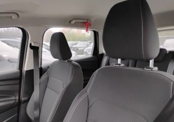 Ford Kuga II SUV Facelifting 1.5 EcoBoost 150KM 2017 Ford Kuga 2017r, 1.5 Benzyna. Uszkodzony prawy przod. Jezdzi. 1.5 Benzyna, zdjęcie 8