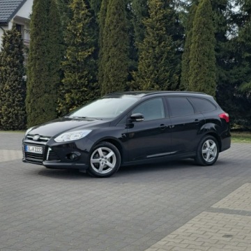 Ford Focus III Kombi 1.0 EcoBoost 125KM 2013 Ford Focus 1.0 EcoBoost Titanium, zdjęcie 4