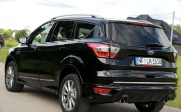 Ford Kuga II SUV Facelifting 2.0 TDCi 150KM 2017 Ford Kuga Ford Kuga 2.0 TDCi 2x4 Vignale 2.0 Diesel 150KM, zdjęcie 4