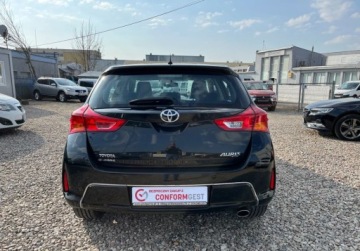 Toyota Auris I Hatchback 3d Facelifting 1.6 Valvematic 132KM 2013 Toyota Auris nawigacja, kamera cofania 1.6 Benzyna 132KM, zdjęcie 8