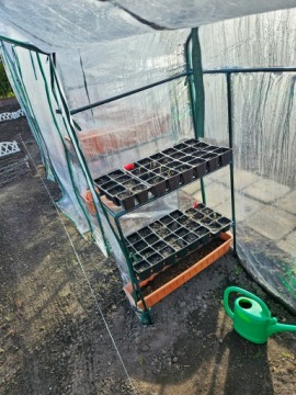 МИНИ-САД ТЕПЛИЦА В ФОЛЬГЕ 4 ПОЛКИ 1,9x1,4x0,7м