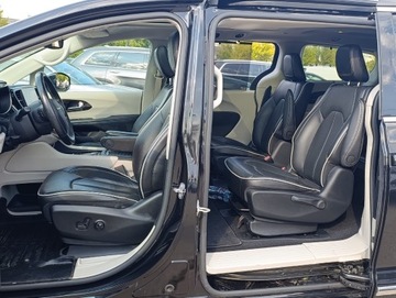 Chrysler Pacifica II 3.6 V6 Hybrid 264KM 2022 pacifica Limited Plug-In Hybrid, Automat, Niski przebieg ,2 X klucz, zdjęcie 6