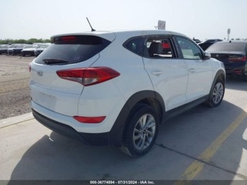 Hyundai Tucson III 2018 Hyundai Tucson 2018 Hyundai Tucson SE FWD 2.0 Benzyna 164KM, zdjęcie 3