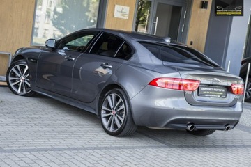 Jaguar XE Sedan Facelifting 2.0 i4P 300KM 2019 Jaguar XE Ledy / Virtual / XDRIVE / FV23%, zdjęcie 6