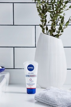 NIVEA Regenerujący krem do rąk 3w1 Repair Care 75 ml