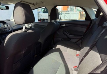 Ford Focus III Sedan Facelifting 1.5 EcoBoost 150KM 2017 Ford Focus 1.5 EcoBoost 150KM MT6 SYNC Edition Salon PL ASO 1.5 Benzyna, zdjęcie 21