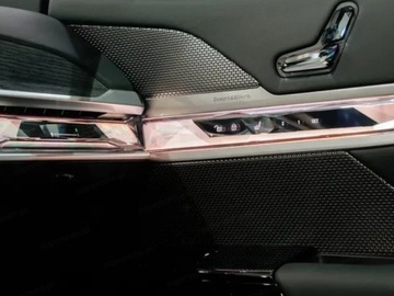 BMW Seria 7 G70 Sedan 3.0 40d 299KM 2025 BMW Seria 7 740d xDrive Sport Sedan 3.0 (299KM) 2025, zdjęcie 13