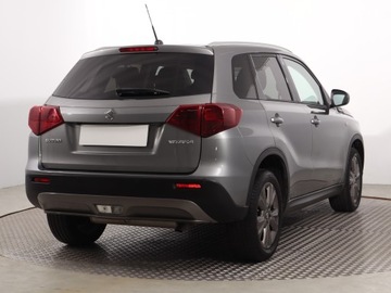 Suzuki Vitara III SUV Facelifting 1.0 BoosterJet 111KM 2018 Suzuki Vitara 1.0 BoosterJet, Salon Polska, zdjęcie 4