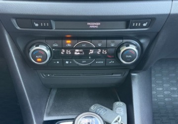 Mazda 3 III Sedan 2.0 SKYACTIV-G 120KM 2016 Mazda 3 2,0 120KM FULL LED Navi Key-Less Alkantara Bezwypadkowy Serwis, zdjęcie 16