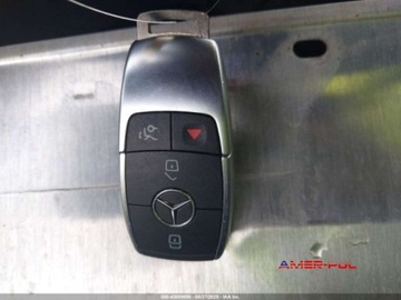 Mercedes GLC C254/X254 2023 Mercedes-Benz GLC 2023 r., 2,0L GLC 300 COUPE 4MATIC 2.0 Benzyna 255KM, zdjęcie 10