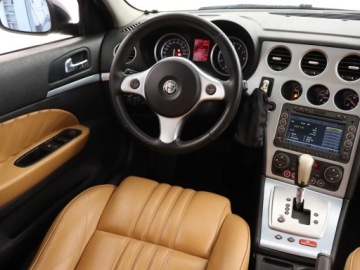 Alfa Romeo 159 Sedan 3.2 JTS 24v 260KM 2007 Alfa Romeo 159 3.2 JTS, 4X4, Automat, Navi, zdjęcie 6